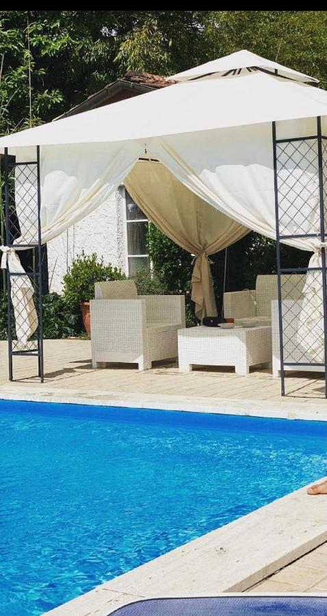 Appartamento Lussuoso 2 In Villa Riccardo Barga Esterno foto