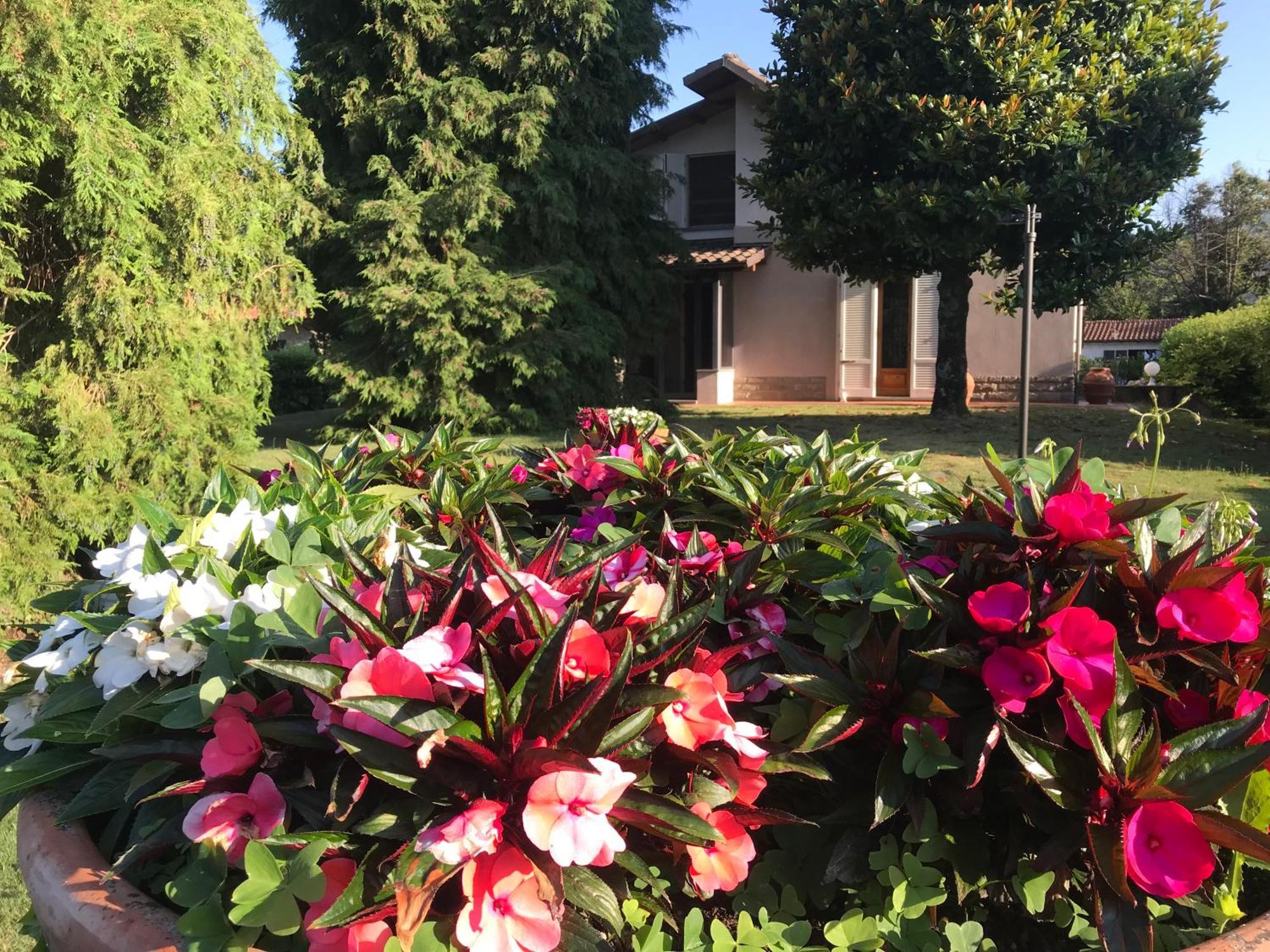 Appartamento Lussuoso 2 In Villa Riccardo Barga Esterno foto